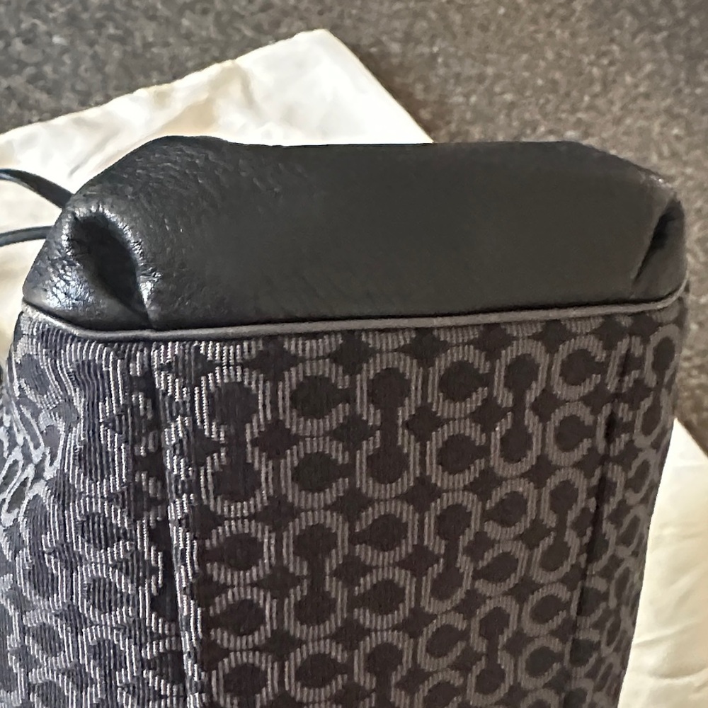 Coach Madison Black Signature Hobo Shoulder Bag - Picture 7 of 14